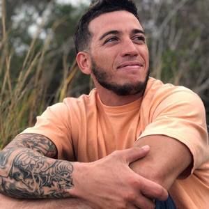 Meet your Posher, Rj